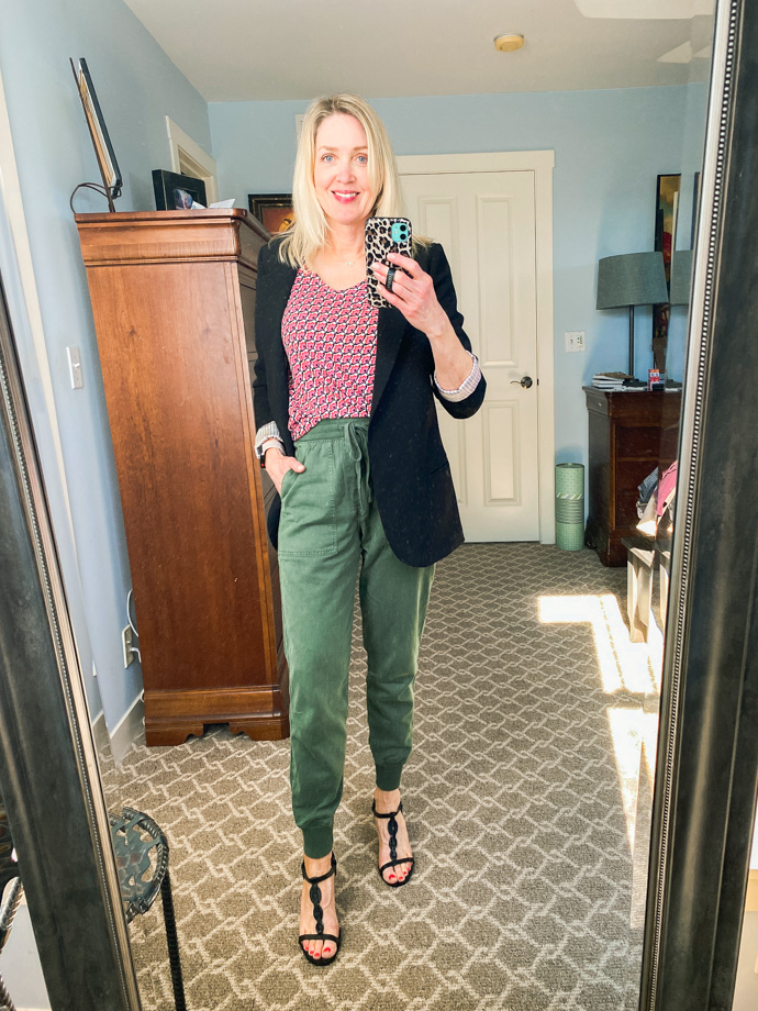 Wearing joggers 2025 to work